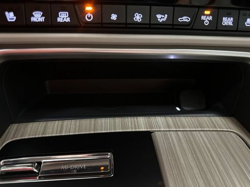 Certified 2024 MAZDA CX-90 Plug-In Hybrid w/ Premium Plus AWD/4WD image 42
