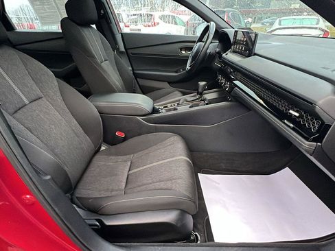 Used 2023 Honda Accord Sport image 14