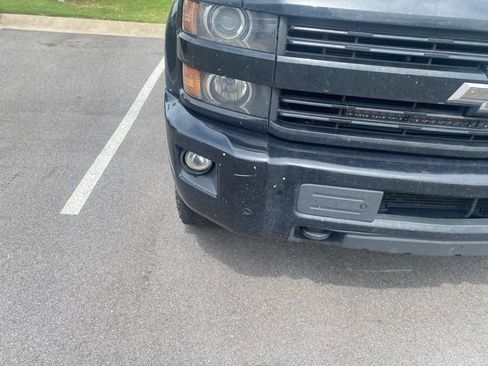 Used 2015 Chevrolet Silverado 2500 LTZ AWD/4WD image 4