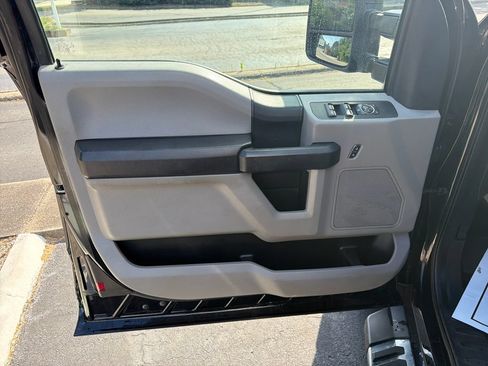 Used 2018 Ford F350 XL AWD/4WD image 22