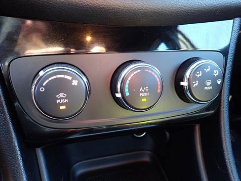 Used 2012 Chrysler 200 LX FWD image 15