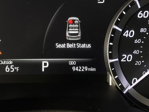 Used 2021 Toyota Highlander XLE image 14