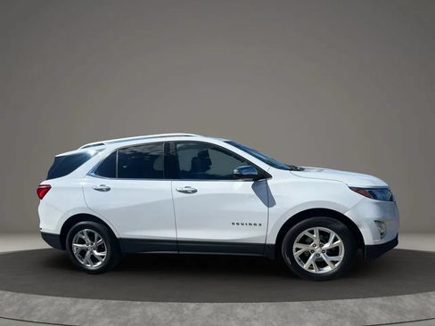 Used 2018 Chevrolet Equinox Premier w/ LPO, Cargo Package AWD/4WD image 4