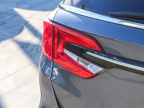 Used 2023 Honda Odyssey Elite image 8