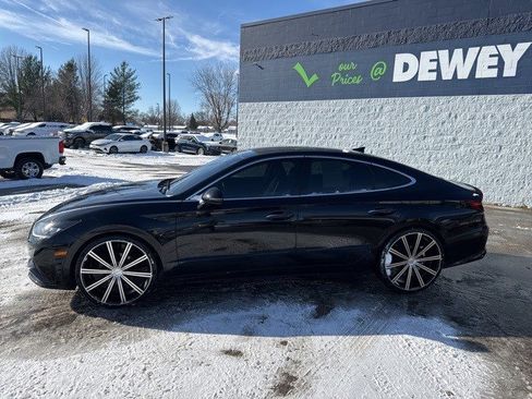 Used 2023 Hyundai Sonata SEL Plus image 2