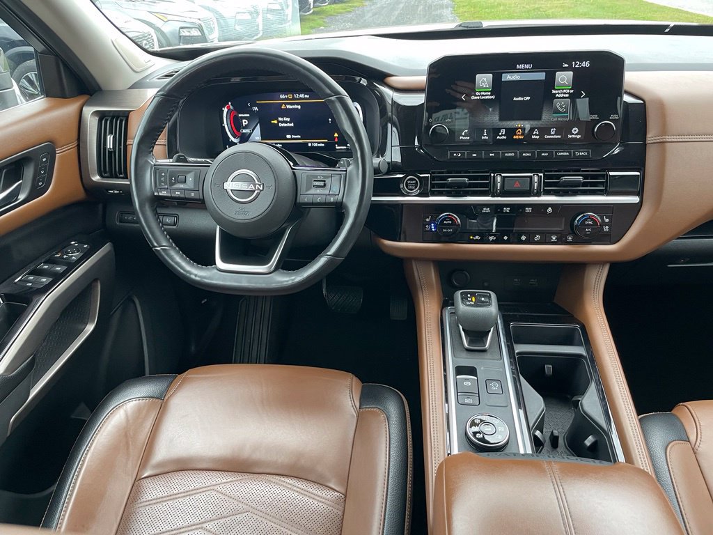 Certified 2024 Nissan Pathfinder Platinum AWD/4WD image 11