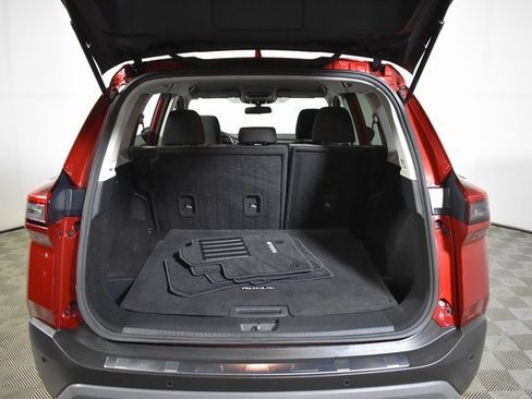Certified 2023 Nissan Rogue SV image 29