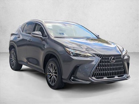 Used 2024 Lexus NX 250 FWD image 3