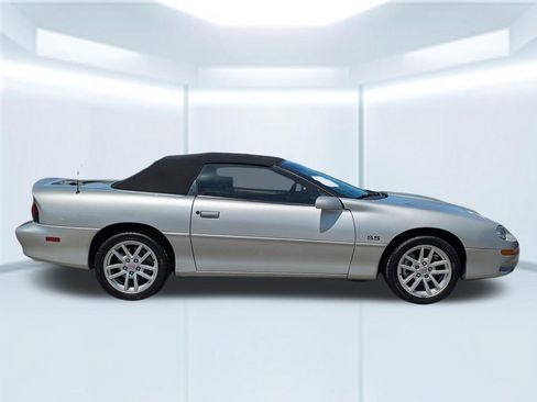 Used 2002 Chevrolet Camaro Z28 w/ SS Performance/Appearance Pkg image 6