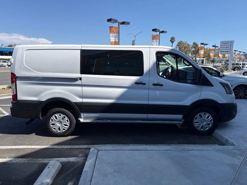 Used 2025 Ford Transit 250 Low Roof w/ Exterior Upgrade Package RWD image 9