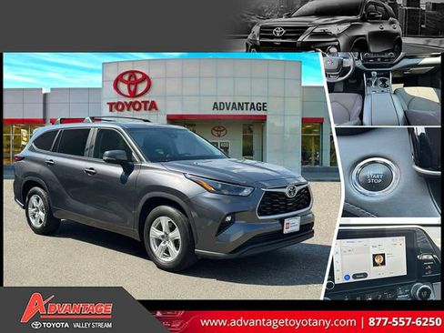 Used 2023 Toyota Highlander LE FWD image 1