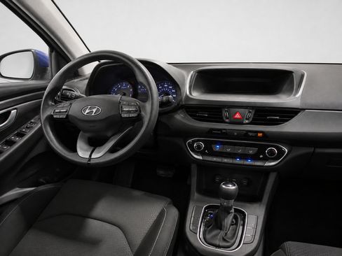 Used 2020 Hyundai Elantra GT FWD image 20