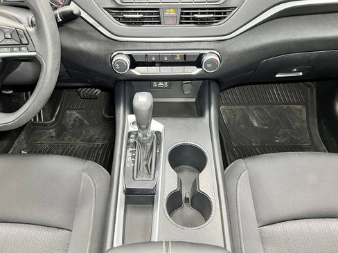 Used 2020 Nissan Altima 2.5 S FWD image 10