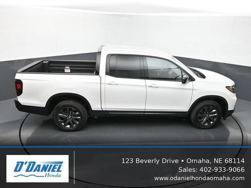 Used 2023 Honda Ridgeline Sport image 19