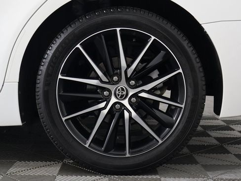 Used 2022 Toyota Camry SE FWD image 16