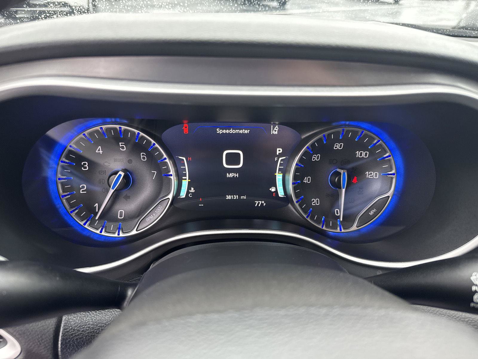Used 2025 Chrysler Pacifica Select FWD image 20