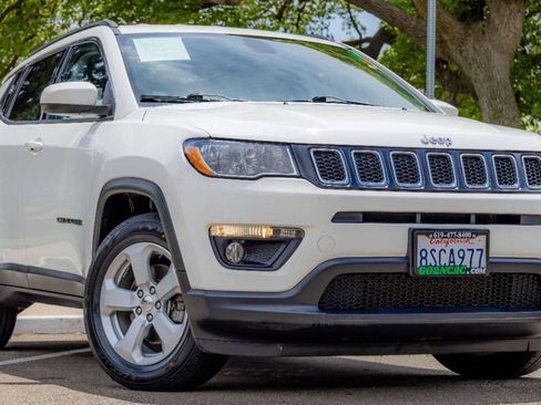 Used 2020 Jeep Compass Latitude w/ Popular Equipment Group image 10