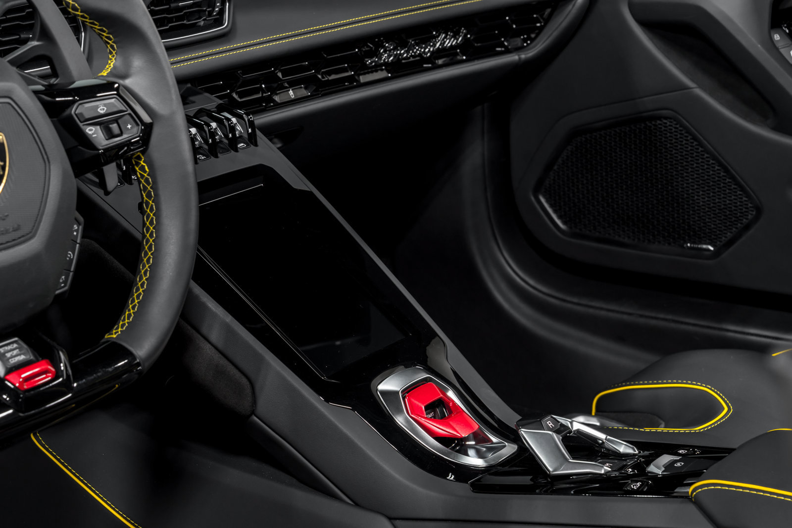 Used 2024 Lamborghini Huracan EVO AWD/4WD image 23
