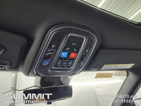 New 2025 Jeep Grand Cherokee Limited w/ Luxury Tech Group II image 12