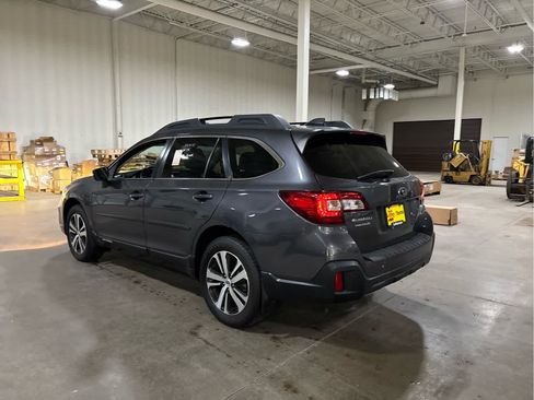 Used 2019 Subaru Outback 2.5i Limited AWD/4WD image 4