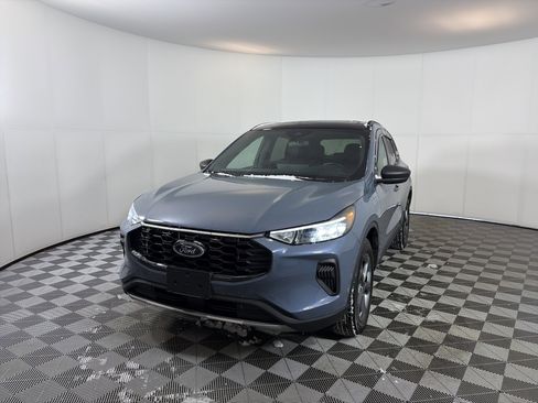 Used 2025 Ford Escape ST-Line w/ Tech Pack #1 image 2