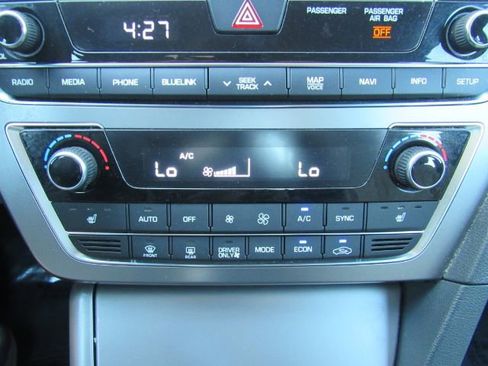 Used 2017 Hyundai Sonata Plug-In Hybrid image 44