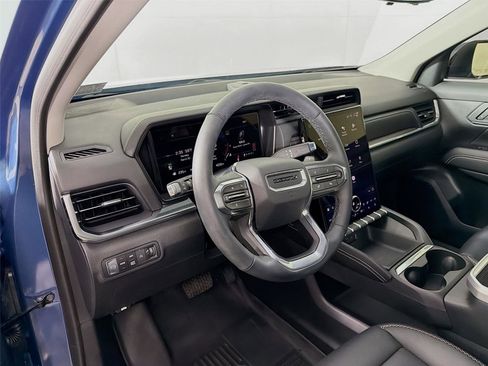 Used 2026 GMC Terrain Denali image 9