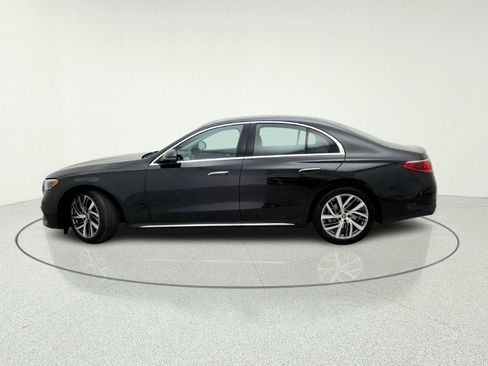 Used 2025 Mercedes-Benz E 350 4MATIC Sedan image 14