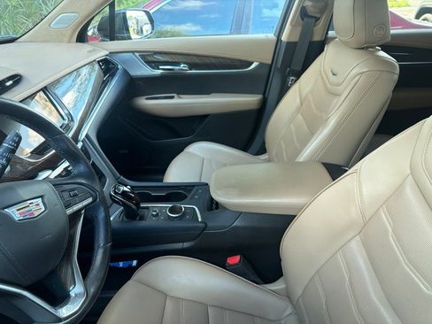 Certified 2023 Cadillac XT6 Premium Luxury w/ Platinum Package AWD/4WD image 6