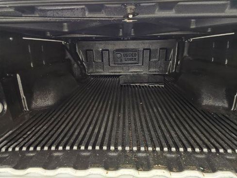 Used 2022 Chevrolet Colorado W/T w/ WT Convenience Package AWD/4WD image 33