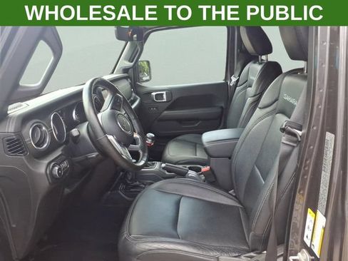 Used 2019 Jeep Wrangler Unlimited Sahara AWD/4WD image 14