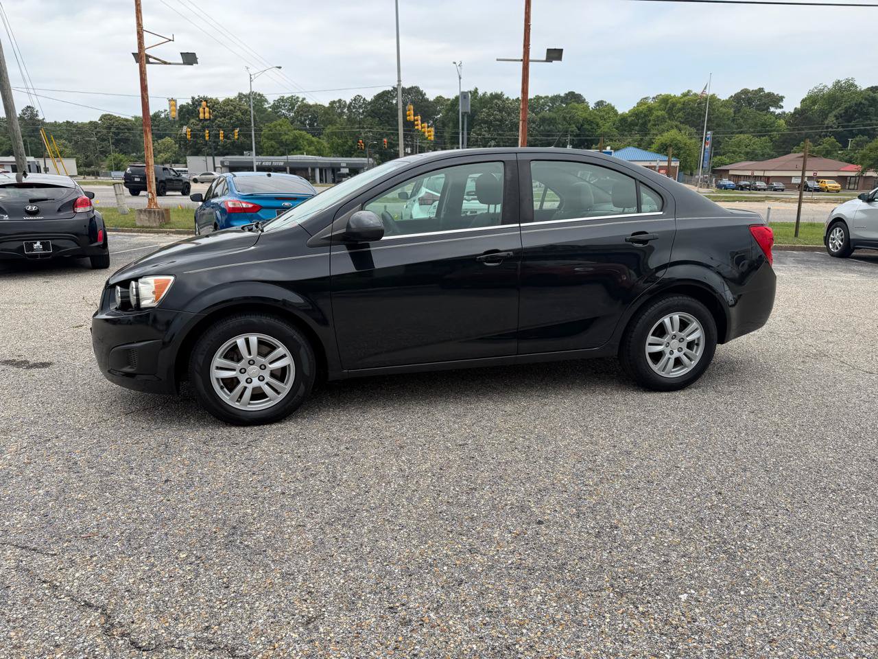 Used 2014 Chevrolet Sonic LT FWD image 18