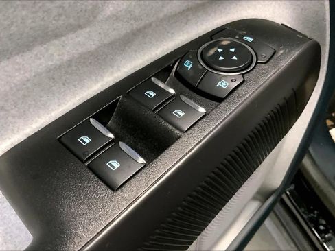 New 2026 Ford Maverick XLT FWD image 17