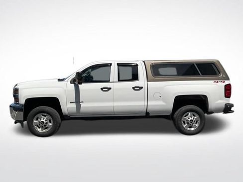 Used 2019 Chevrolet Silverado 2500 W/T AWD/4WD image 4