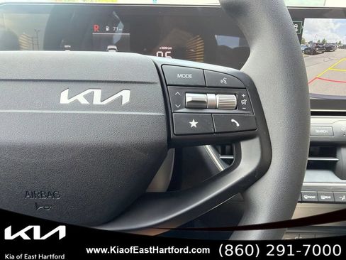 New 2026 Kia K4 FWD image 32