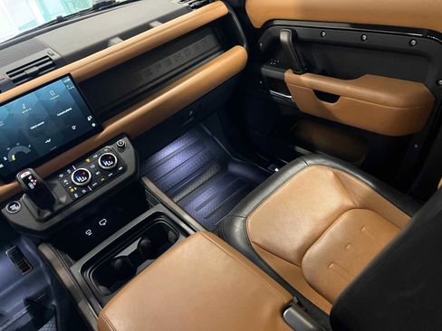 Used 2023 Land Rover Defender 110 X image 11