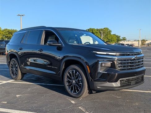 New 2026 Chevrolet Traverse LT w/ Sun and Wheel Package image 1