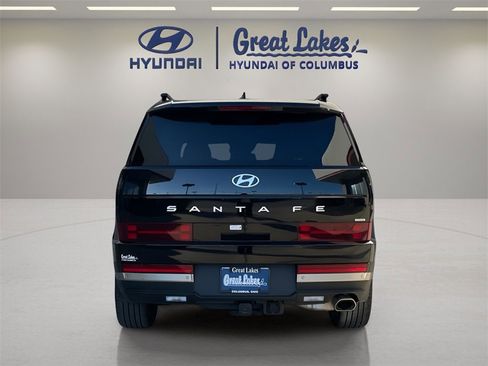 Used 2025 Hyundai Santa Fe Limited image 4