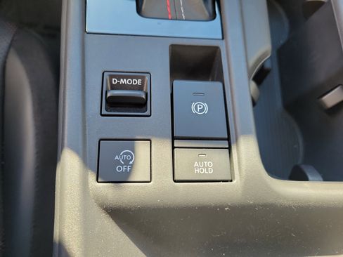 New 2026 Nissan Sentra SR w/ SR Premium Package image 32