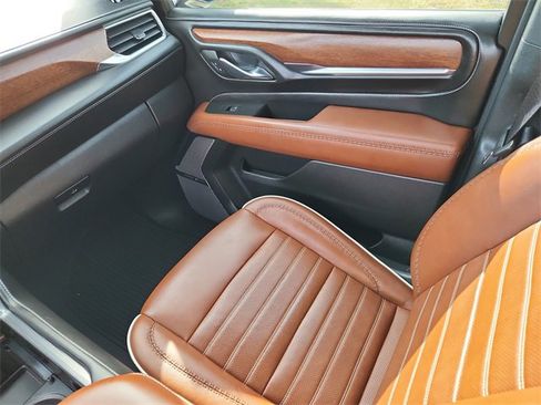 Certified 2023 GMC Yukon Denali Ultimate image 17