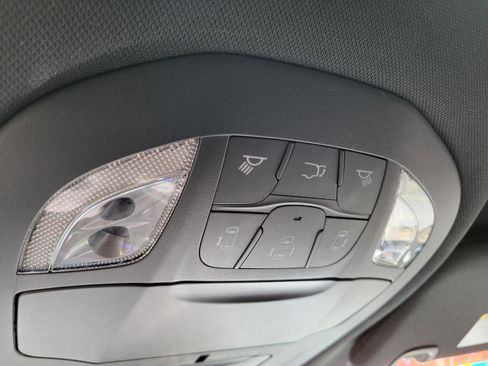 Used 2025 Chrysler Pacifica Select FWD image 23