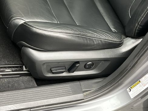 Used 2021 Nissan Rogue SL image 10