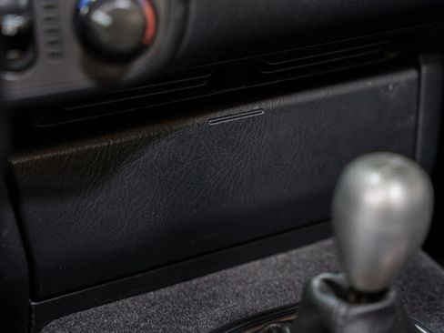 Used 2000 Honda S2000 image 16