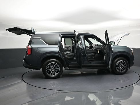 New 2026 Nissan Armada SL w/ Captain's Chari Seat Package AWD/4WD image 36
