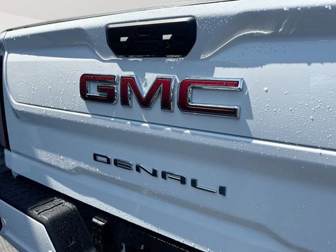 New 2026 GMC Sierra 2500 Denali w/ Denali Reserve Package AWD/4WD image 28