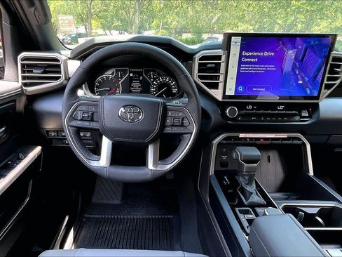 Used 2026 Toyota Tundra SR5 w/ SR5 Premium Package AWD/4WD image 8