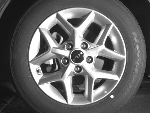 Used 2025 Kia Soul LX w/ LX Technology Package image 12