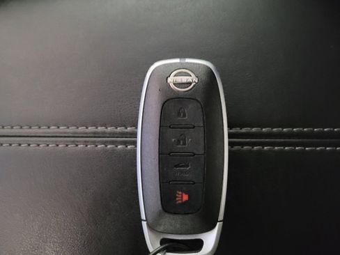 Used 2025 Nissan Sentra SV FWD image 32