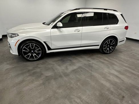 Used 2019 BMW X7 xDrive40i w/ Premium Package AWD/4WD image 3