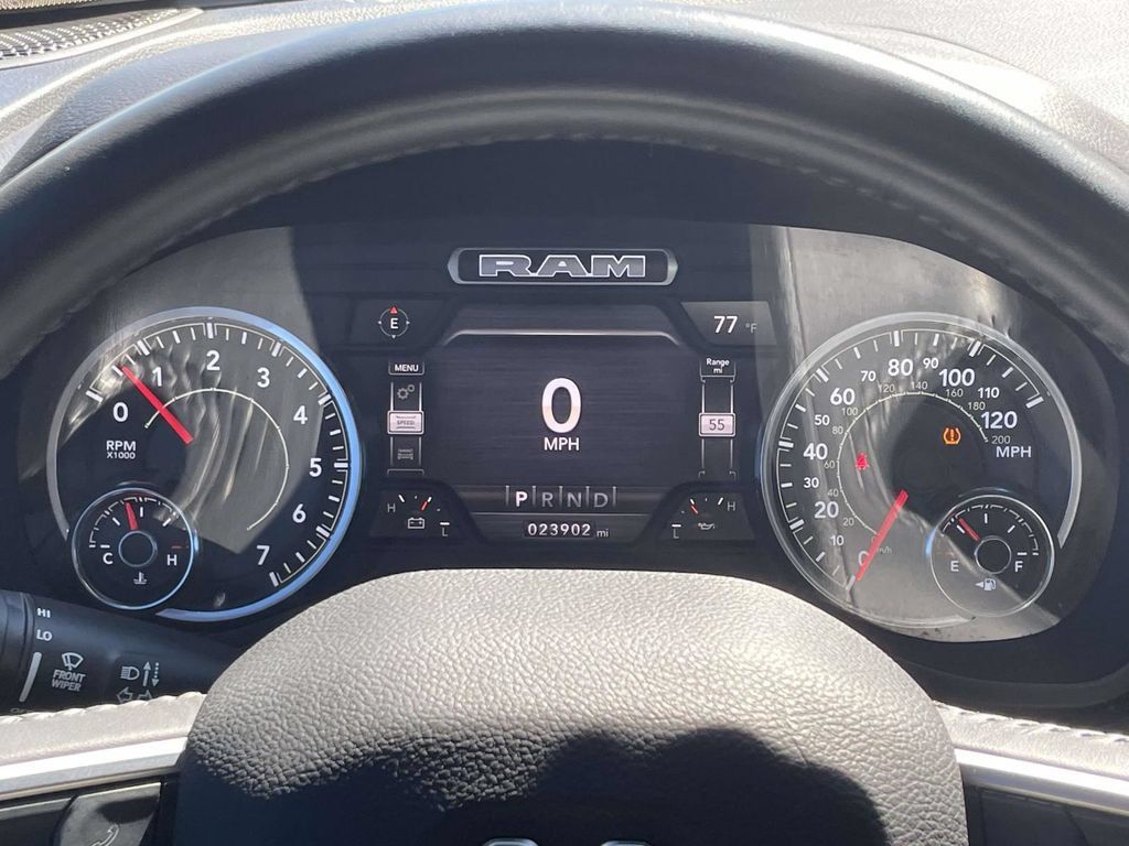 Used 2023 RAM 1500 Big Horn AWD/4WD image 29